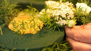 mosy bloemen steekschuim